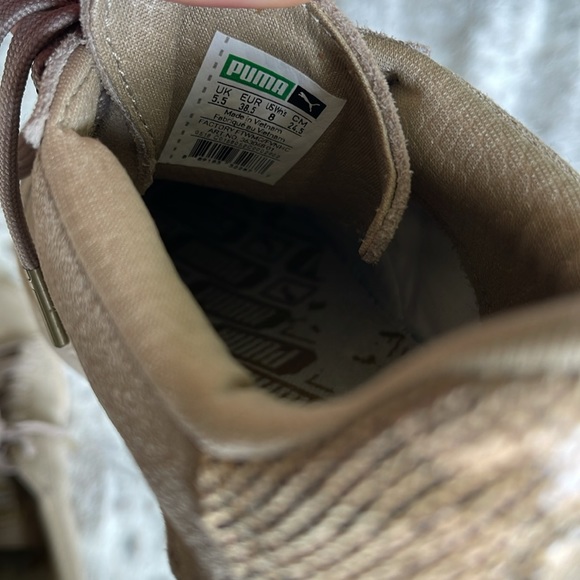 Women’s Tan/Cream Colored Puma Tennis Shoes size 8 - Picture 11 of 12